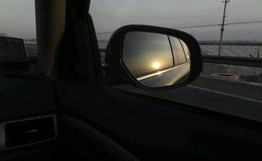 在高速上行駛要注意這些事項