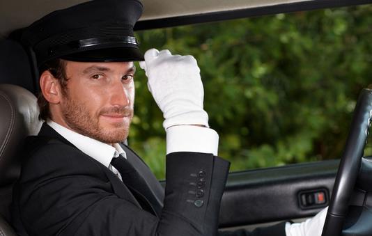 如何避免開車犯困？