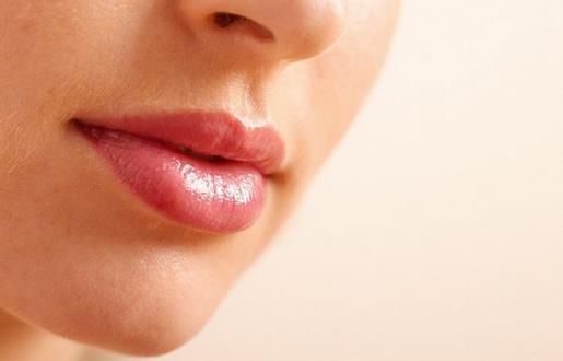 學生怎樣快速減雙下巴？