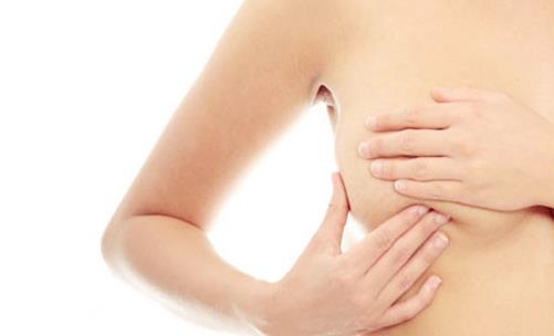 母乳喂養時胸部一大一小怎么辦