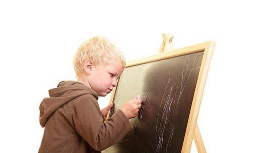 寶寶口吃的原因與臨床表現