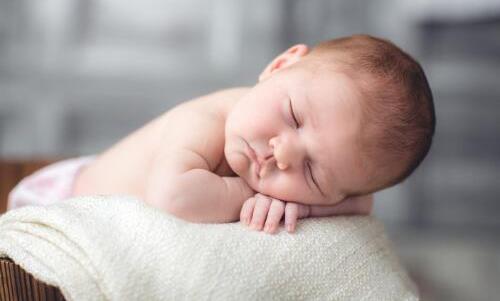 寶寶病毒感染發燒怎么辦