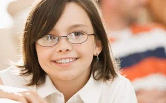 眼睛干澀是怎么回事