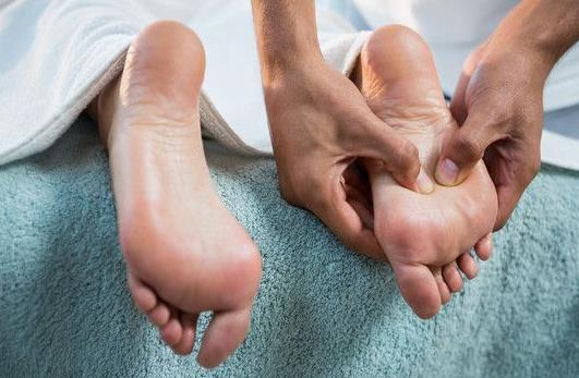 男人足部護理的原則