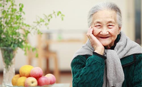 老年人失眠？睡前別做這些事！