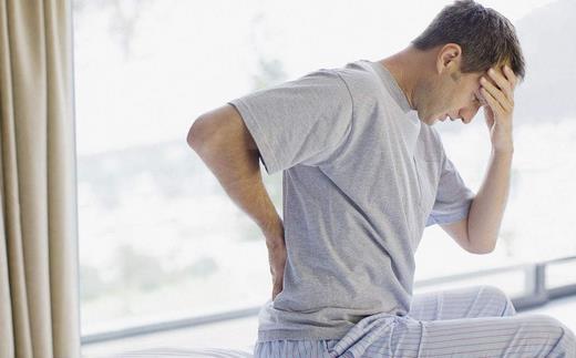 這些不良生活習(xí)慣易致腰酸背痛