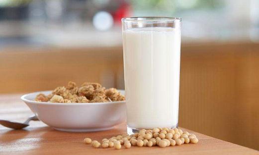 當心！女人多喝豆漿易患乳腺癌