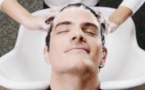 秋冬換季掉發多 是脫發病嗎