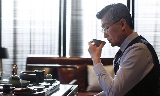 男人啤酒肚是健康禍首如何減掉