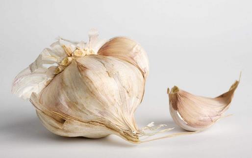這些人吃大蒜會危及健康！
