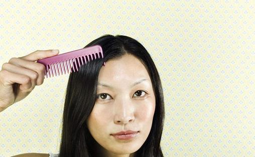 燙染同時進行危害大？導致你禿頂的壞習慣