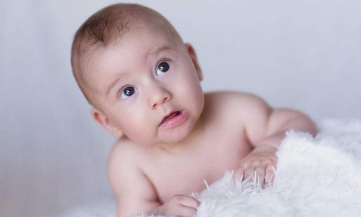 育兒專家解說秋季寶寶進補 補鈣是關鍵