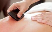 刮痧順經絡是月子病最好的解藥