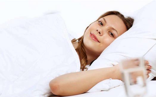 月經遲遲不來是貪涼導致的？