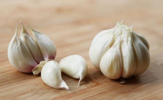 科學(xué)吃大蒜幫你預(yù)防癌癥
