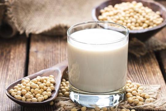 喝未煮熟的豆?jié){危害大 天天喝豆?jié){的好處和壞處