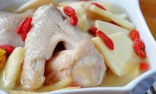 產(chǎn)后坐月子益忌食物盤點(diǎn) 坐月子禁吃食物