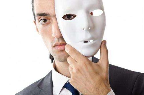 3招對付職場小人 上策:成為領導的心腹