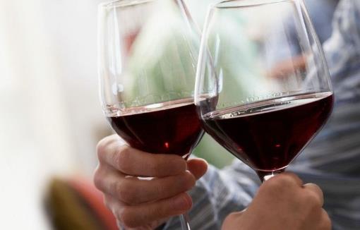注意 孕婦喝紅酒補(bǔ)血不靠譜