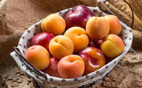 孕晚期水果魚類盤點 孕媽值得注意