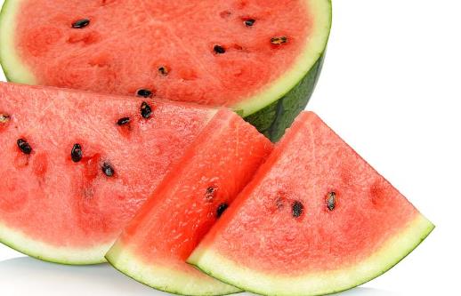 水腫型肥胖的妹子看過來 讓食物幫你排水吧