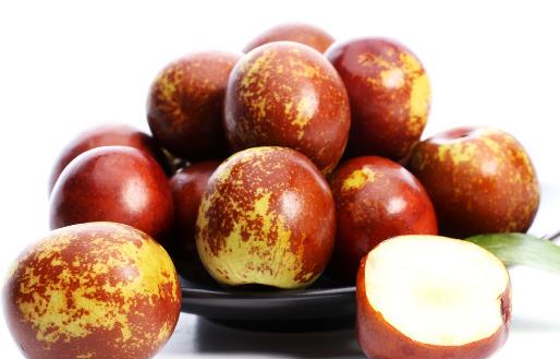 冬棗有哪些益處?醫生:冬棗的這四個功效你要知道,解酒