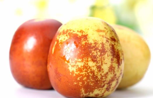 冬棗有哪些益處?醫生:冬棗的這四個功效你要知道,解酒