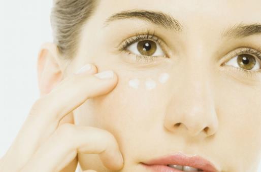 超聲法去眼袋手術(shù)的效果 什么時候做最合適