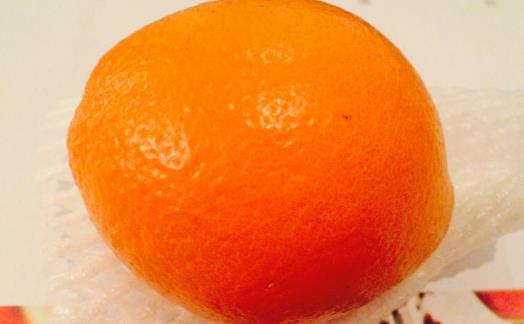 美味的香橙營養高 吃橙子可以預防中風的秘密