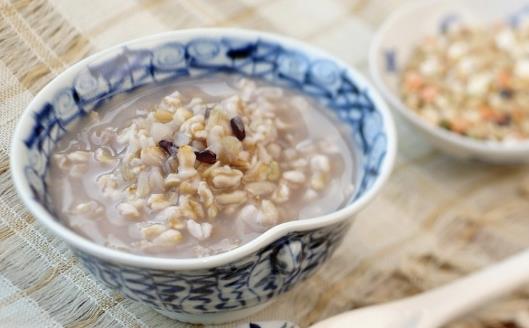 薏米吃對了除濕益氣，試試這幾個薏米的食療方