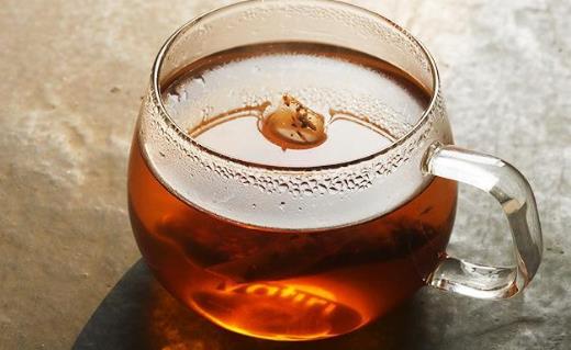 健脾開胃解油膩 吃大餐就沖一杯大麥茶吧