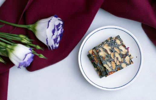 補血圣藥阿膠糕營養豐富 常年堅持服用效果最佳