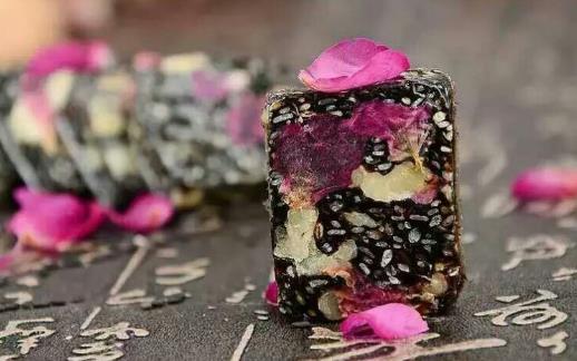 常吃阿膠膏的好處 阿膠補血滋陰潤燥止血 