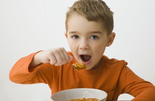 現代人生活節奏快，連吃飯時間都被精確到幾分鐘。其實吃