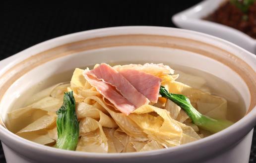 女人滋陰養(yǎng)生湯來(lái)了 春季正是養(yǎng)生好時(shí)機(jī)