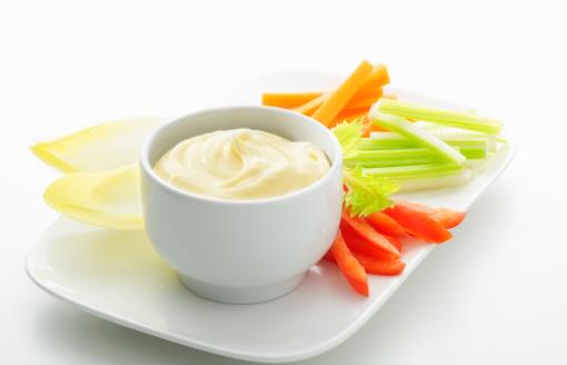 教你2分鐘自制健康美味的蛋黃醬