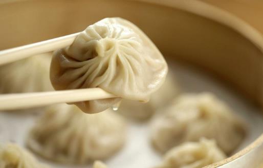 教你美味小籠包的做法 跟著學(xué)起來(lái)