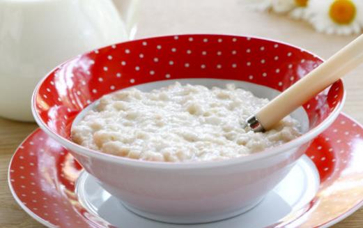 燕麥片美容養顏更能預防三高 燕麥片最簡單的吃法