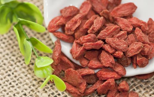 滋補肝腎、潤肺止咳：枸杞子的六大功效