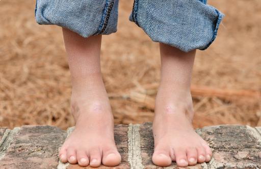 出腳汗的男人許是脾胃失調了 汗腳腳臭調理偏方推薦