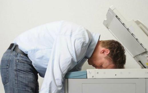 明明沒有運動過度卻出現全身酸痛是什么情況