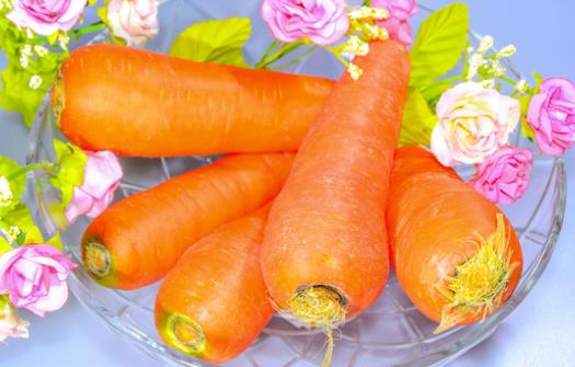 這六大因素容易導(dǎo)致臉頰長痘