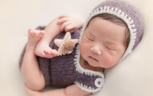 新生兒基本都是50cm高 可不是醫生隨便寫的