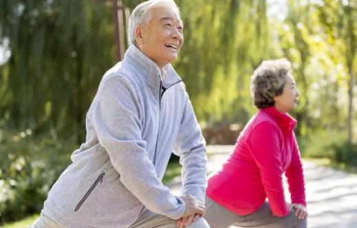 行動遲緩當心帕金森找上門 老年人適當鍛煉有益身心