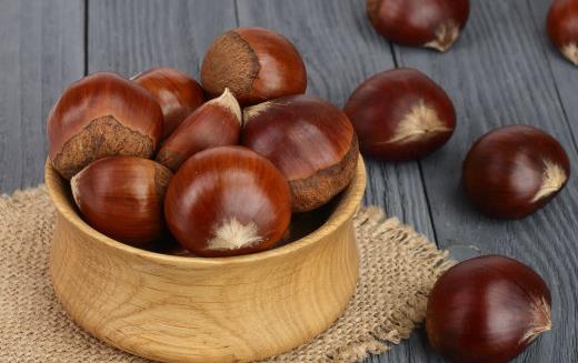 板栗是生吃還是熟吃好，有何禁忌？