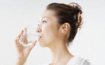 晨起一杯水喝錯風險太大 教你早晨喝水正確選擇