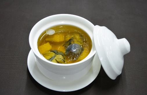 燉湯時(shí)，營(yíng)養(yǎng)都在肉里，不在湯里？