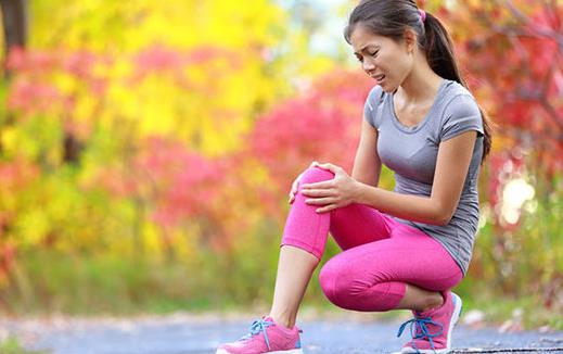 防止老年人腿抽筋 合適的鞋是彌補的方法之一