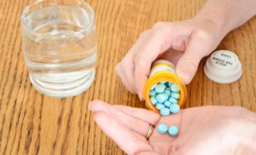 吃藥容易被忽略的6個錯誤方法 快看看你犯了幾個