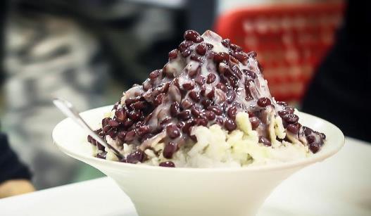 牛奶是富含營養(yǎng)價值的天然飲品 挑選牛奶的方法